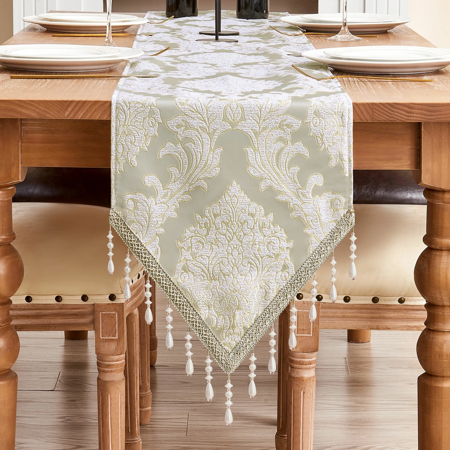 beige-table-runner