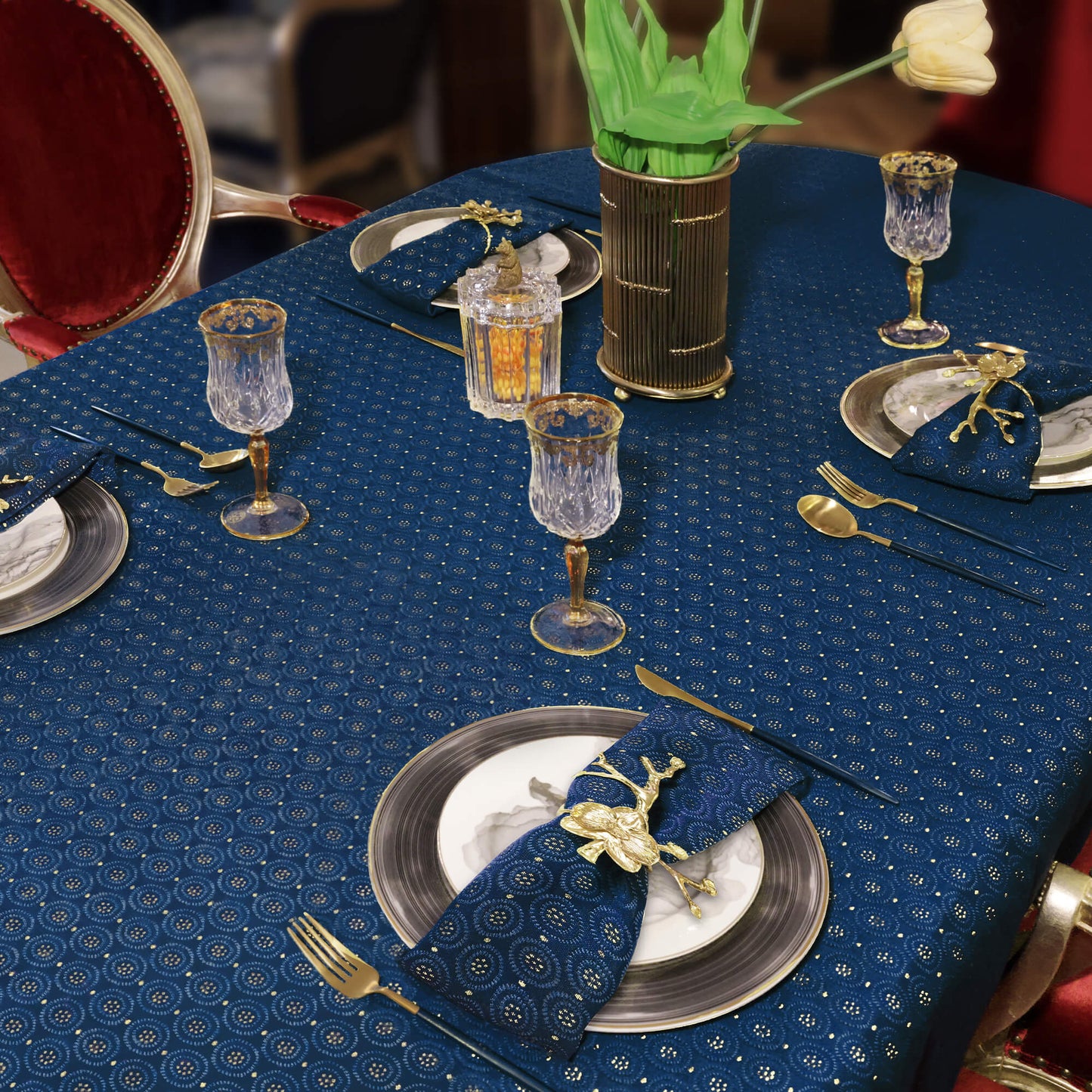 BLUE-TABLECLOTH