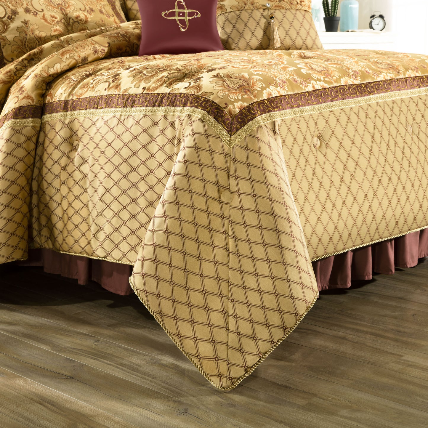 opulent-bedding