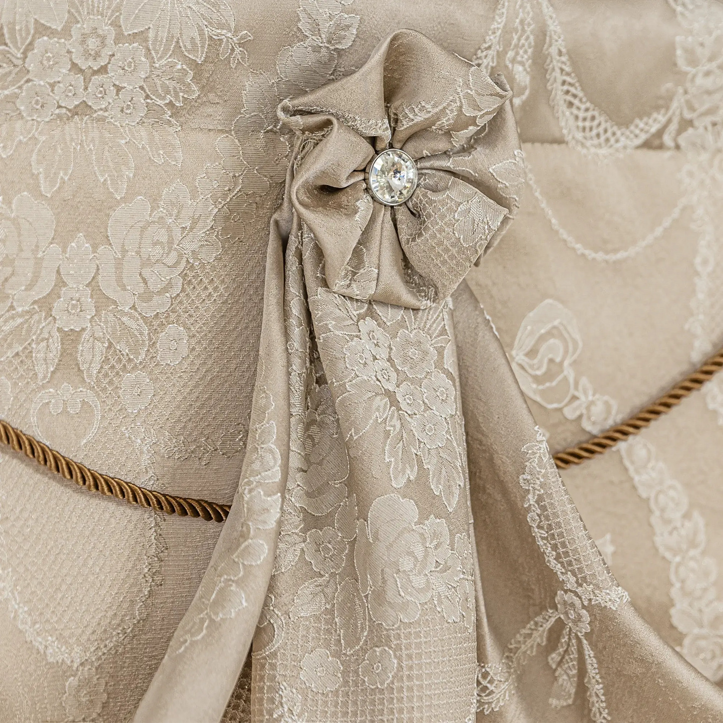 palace-valance